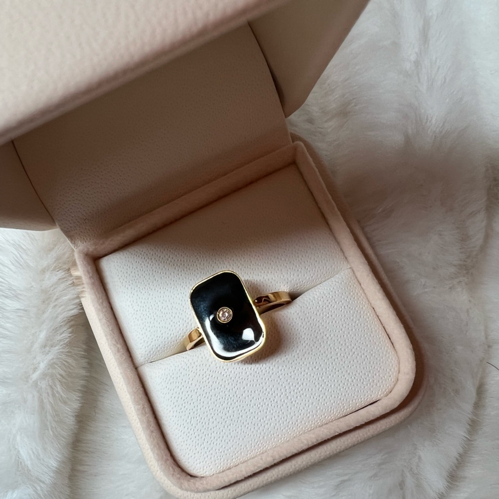 18k Gold Plated Ring - Picture 5 of 7
